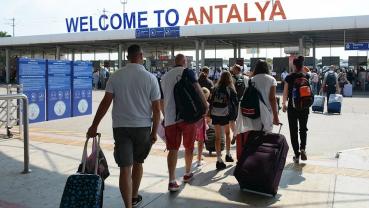 ANTALYA, TURİZMDE YENİ REKORA KOŞUYOR
