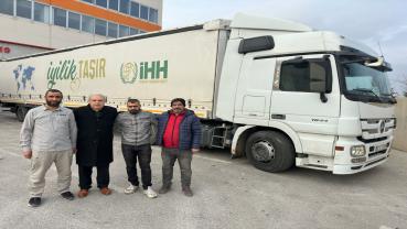 Çınar Derneği’nden Deprem ve Savaş Bölgelerine Yardım Eli