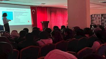 İlçe Sağlık Müdürlüğü'nden HIV ve AIDS Eğitimi