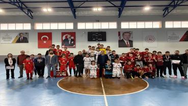 Futsal Turnuvası Şampiyonları Ödüllendirildi